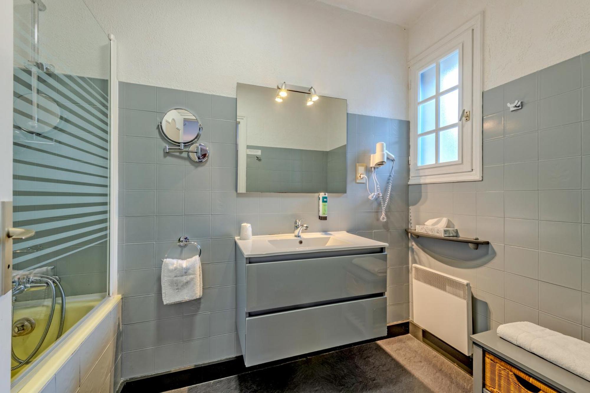 Logis Hotel De La Corniche Brest Luaran gambar