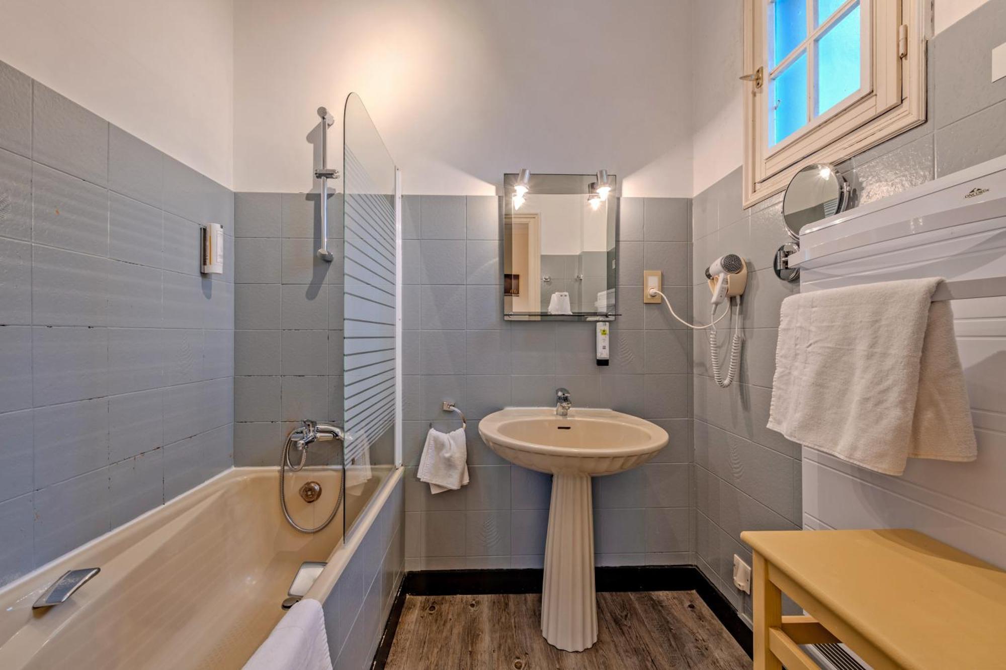Logis Hotel De La Corniche Brest Luaran gambar